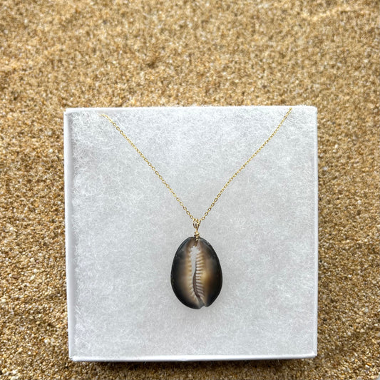 Hawaiian Snakehead Cowrie Shell Necklace